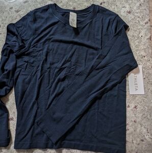 NWT Athleta Ascent Seamless Top